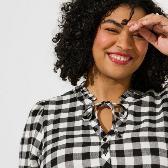 Torrid flannel top - Picture 4 of 7